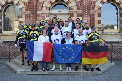 Start der Rennradfahrer*innen in Pavilly_1